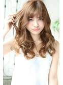 セミロング×束感カール