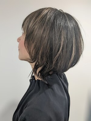 自宅でのスタイリングのしやすさを考えたカット技術で理想のヘアに。まとまりのあるスタイルを実現◇