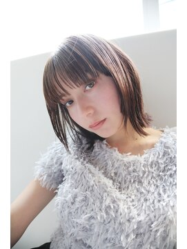 フィガロ アヴェダ(FIGARO AVEDA) 2025 フェイスレイヤー×ショートボブ