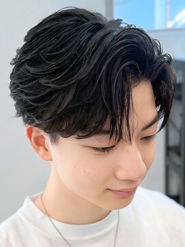 バース バイ ハピネス(BIRTH by happiness) 奈良men's刈り上げフェザーパーマフェザーショート