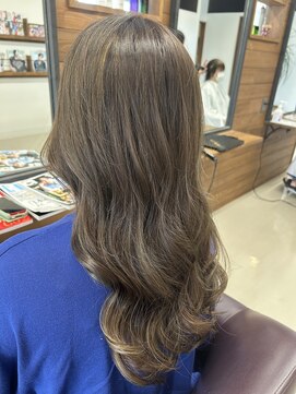 ベルタ(BELTA) オリーブ系筋感たっぷりハイライト