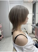 10代20代人気/襟足長めショートウルフ×ミルクティーグレージュ