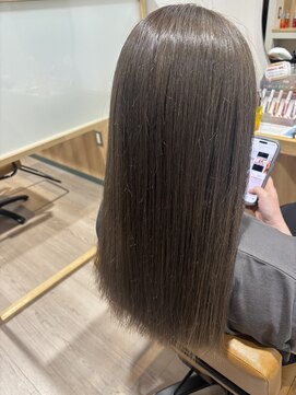 シダミノオ(sida MINOH) ブリーチ履歴の髪に透明感カラー