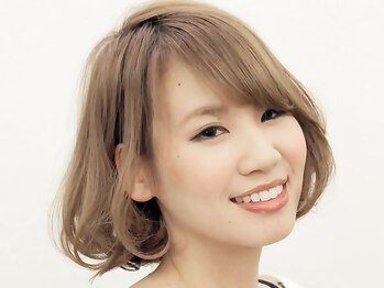 2階の美容室の写真/トレンド×似合わせ◎流行りのスタイルをお客様に似合うよう落とし込む☆ぴったりのスタイルで素敵な自分に