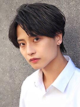 エイド 本店(aid) 毛流れセンターパートニュアンスウルフ