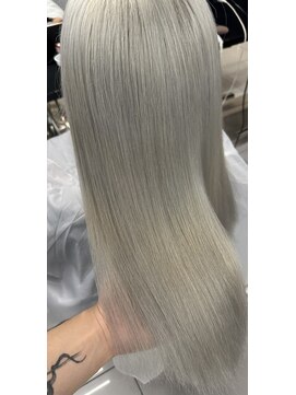 アイトーキョー 名古屋2nd(AI TOKYO) ホワイト/シルバー/グレー/ブリーチ/ダブルカラー/栄/矢場町