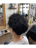 黒髪シャドウパーマ