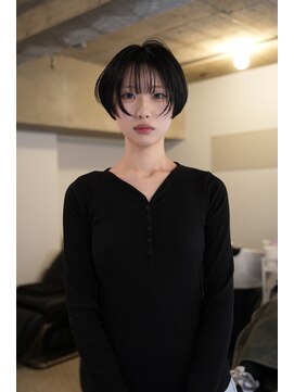 シセイ 青山(SHISEI) 顔まわりレイヤー/レイヤーショート/ショートヘア