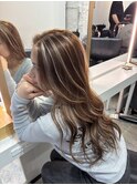 ハイライトカラーくびれヘアアプリコットオレンジ