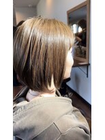 エスト(est.)&nbsp;ショートボブ×マットベージュ　20代30代40代50代