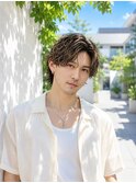 20代メンズ向け夏ウルフパーマ｜ハイライトで魅せる色気ヘア