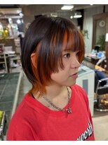 モモ(momo)&nbsp;人気インナーカラー/イヤリングカラー/フェイスフレーミング
