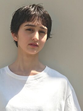 ヌース(NOUS) 【NOUS】柔らかい印象に魅せるカラーと作りすぎないデザインが鍵