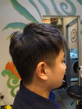 九もんヘアースタジオ ショート