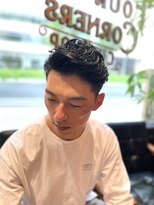 フォーコーナーズ(Four Corners)&nbsp;スキンフェードツーブロック刈り上げジェットモヒカンマンバン