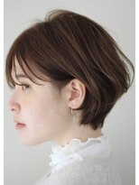 サーカス バイ ビュートリアム 青山(CIRCUS by BEAUTRIUM)&nbsp;耳かけショートボブ　丸み　ショートヘア　伸ばしかけショート