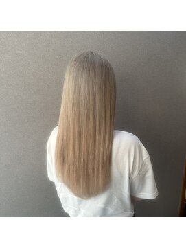 ファルベ(FARBE) #プルエクステ#ハイトーン#ホワイトカラー