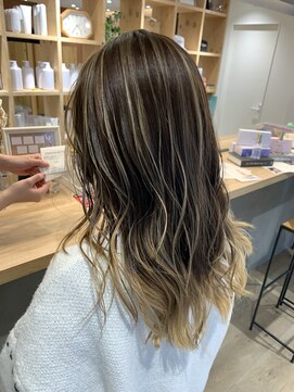 フィッカ(FIKKA) ハイライト×グラデーション