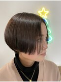 リップラインのショートボブ