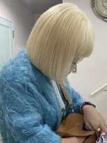 ハチ(HACHI)&nbsp;ブリーチ1回で繋げて行くハイトーンカラーでダメージ防止