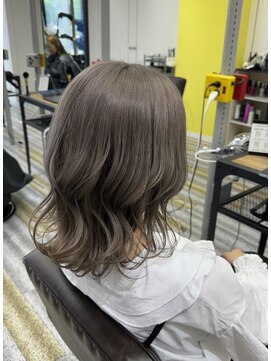 アフューズバイストゥー(Vfuse by StueW) シルバーベージュ