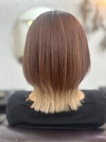 ラビス(Lovis) 黒髪カタログ/ボブルフ/ネビージュ/小顔に見せるヘア/ワンレン