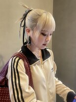 ホワイト