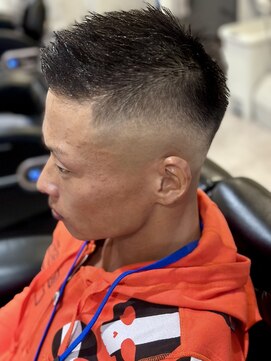 レガーレ(Legare) スキンフェード×ベリーショート