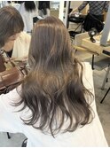 透明感のあるまろベージュ