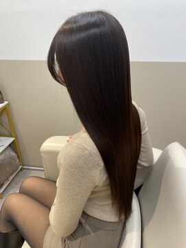 シュヴーブリヤン(cheveux brillants) 【美髪縮毛矯正】 「朝、何も考えずに家を出られたらいいのに」