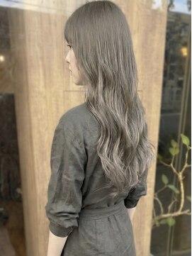 ニコリヘアワークス(nicori hair works) ロング×ハイトーン×フォギーベージュ1