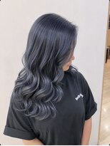 エムスリーヘアー イオンマリンピア店(MIII HAIR)&nbsp;色落ちブロンドのブルーカラー