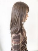 シルキーグレージュ