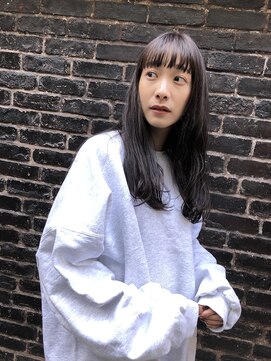 リラ バイ クオーレ(LIRA by CUORE) ナチュラルロング