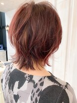 キャアリー(Caary)&nbsp;福山市　外ハネショートウルフハイライトピンク人気キャアリー