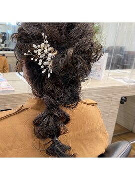 アローズソワン(HELLO'S SOIN) 網おろしヘアアレンジ！