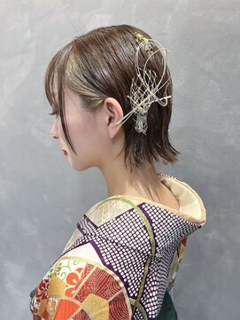 トルネード(TORNADO) 卒業式ヘア金箔ヘア水引きヘア袴着付けボブアレンジ K0922