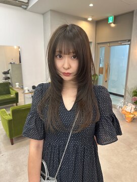 ルーシー(Lucy) 中明度 オリーブベージュ