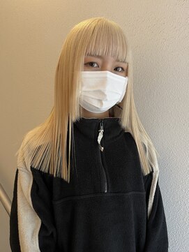 イェッカ パビル(YECCA pabil) 抜きっぱなしブロンド◎（ブリーチ2回以上）