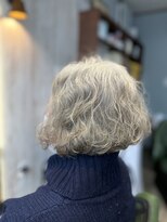 ソラヘアー(Sorahair) 白髪を活かしたパーマ