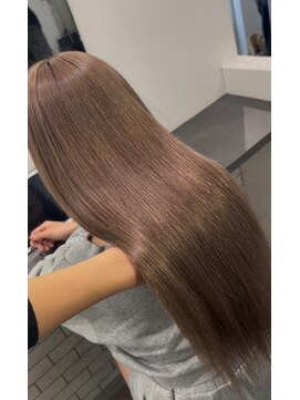 カラ ヘアーサロン(Kala Hair Salon) ダブルカラーブリーチケアブリーチカットレイヤーカット顔まわり