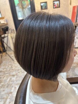 ナチュラルボブ前髪ありイメチェン30代40代50代60代ショート