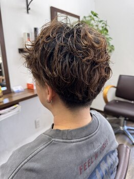 トリップ ヘアー(Trip hair)の写真/【10：00～21：00まで営業】メンズカットも得意なスタイリスト◎仕事終わりにも通いやすく好評☆