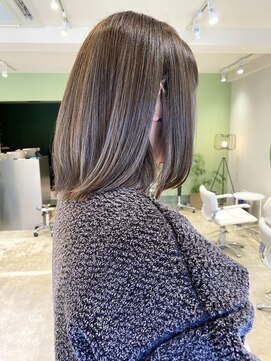 サビィ(Sabby) 透明感ハイライト/アッシュグレー/氏川洸希