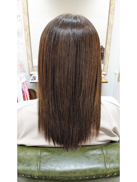 グラッソ ヘアーアンドアイ(Grasso) 美革酸性ストレートと髪質改善メテオ