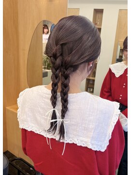 メク(meku) ラベンダーベージュカラーと三つ編みアレンジ＊