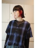 エッジの効いたインナーカラーボブ