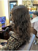 無造作ウェーブで個性的なロングヘアに♪【貴也/エアウェーブ】