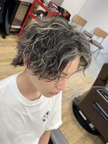 クオンヒール 淀屋橋店(QUON HEAL)&nbsp;スペインカール/スパイキーショート/フェザーパーマ/フェード×
