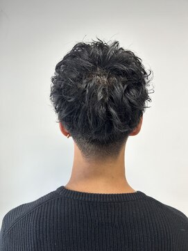 イッヒ 茅ヶ崎(IHHI) 癖毛風/ショート/ピンパーマ